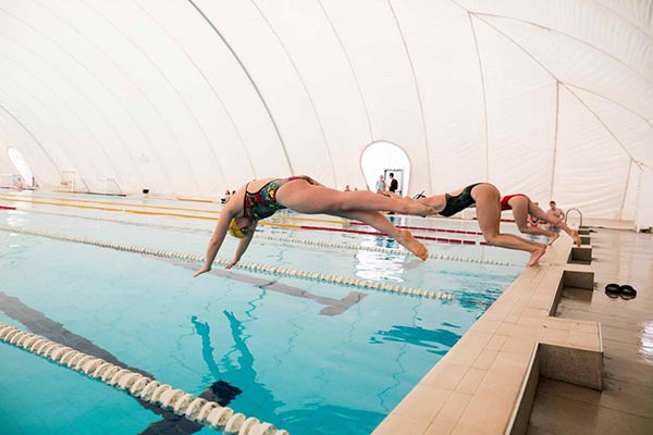 Water polo played in the competition pool